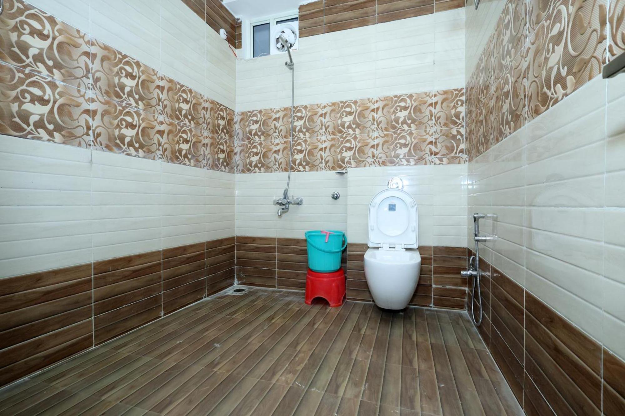شقة Cozy Heavenn 2Bhk I Kasauli I Mountain View 93O68I282O المظهر الخارجي الصورة